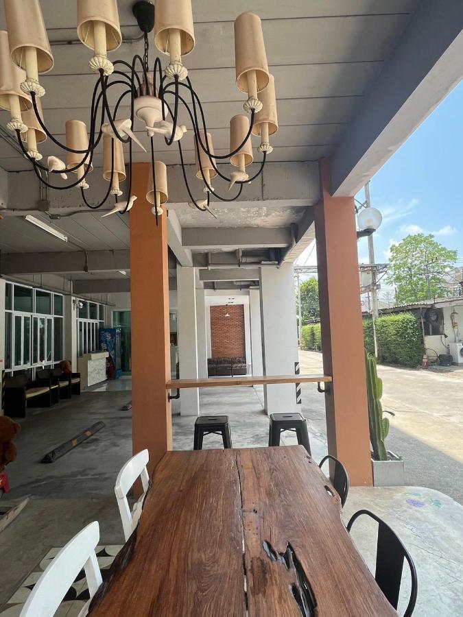 מלון סוראט תאני Papangkorn House מראה חיצוני תמונה